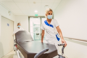 Infirmier infirmière Clinique via Domitia