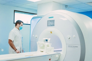 Radiologie Clinique via Domitia radiologue médecin 
